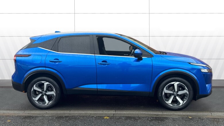 Nissan Qashqai 1.3 DiG-T MH N-Connecta 5dr Petrol Hatchback